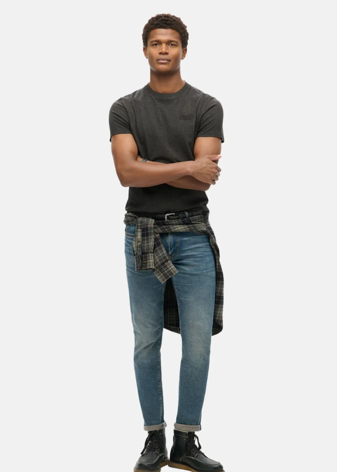 ESSENTIAL LOGO EMB TEE