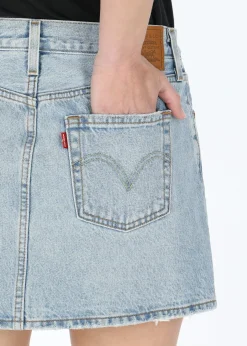 ICON SKIRT FRONT AND CENTER