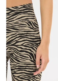 Larissa W Printed Short Tights