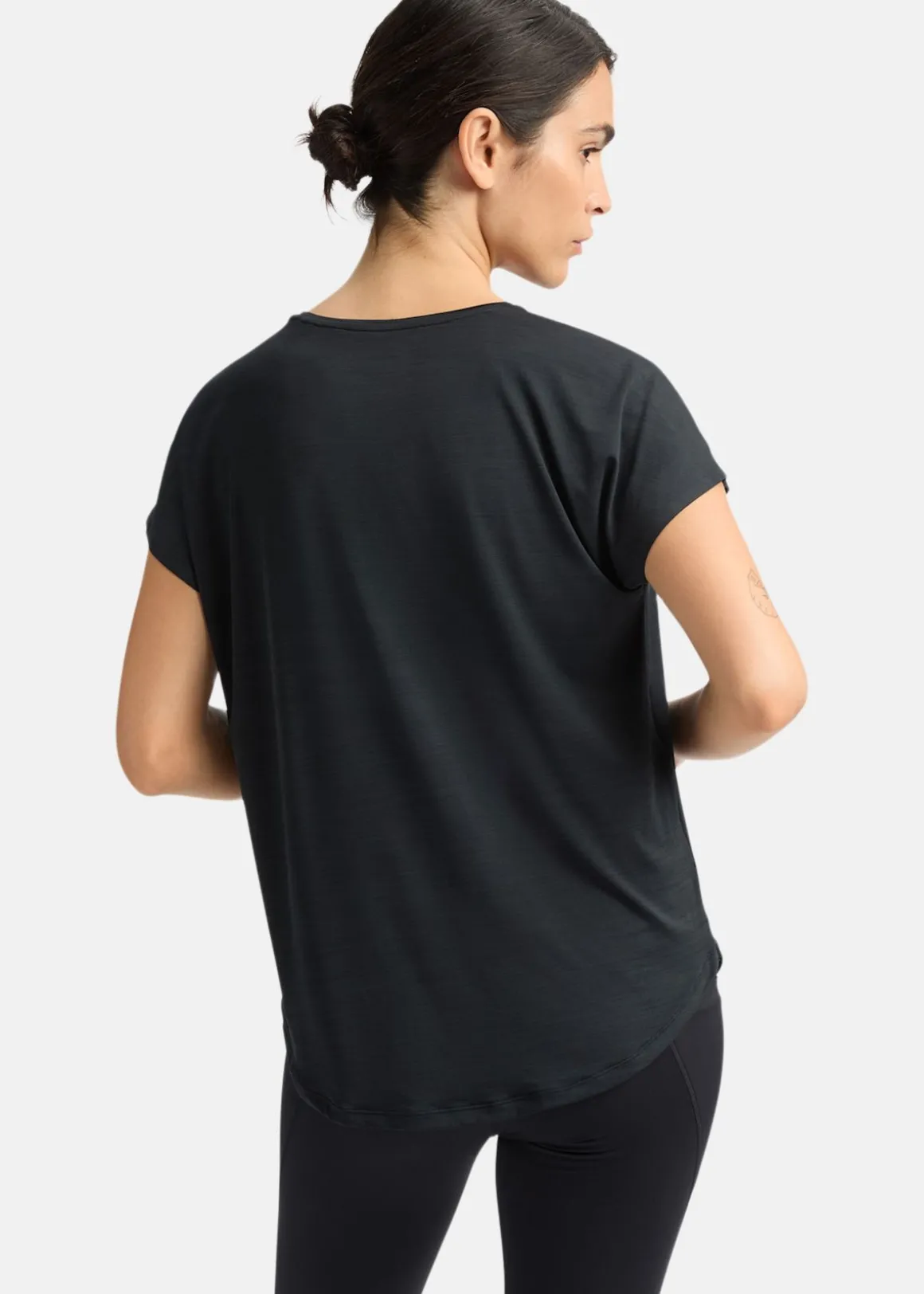 Motion Loose Tee