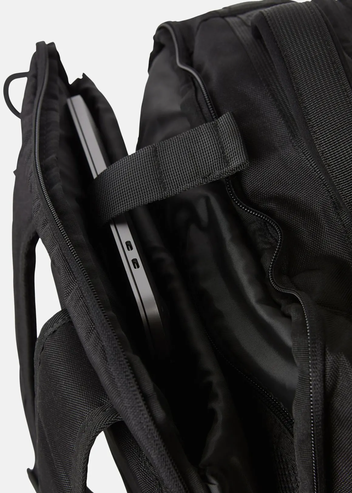 TRAVEL BACKPACK L