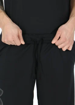 UA TECH GRAPHIC SHORT