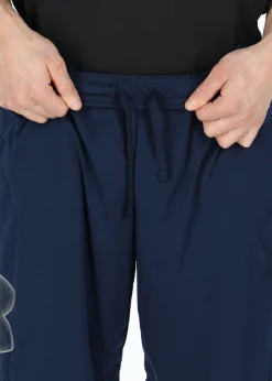 UA TECH GRAPHIC SHORT